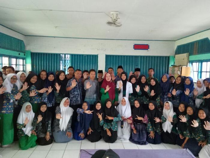 PUSKESMAS BANGKO BERIKAN PENYULUHAN KEPADA SISWA SMAN 1 MERANGIN