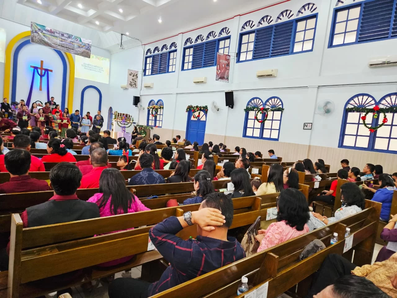 Sukacita Natal Bimas Kristen Bersama Penyuluh dan Guru Agama Kristen