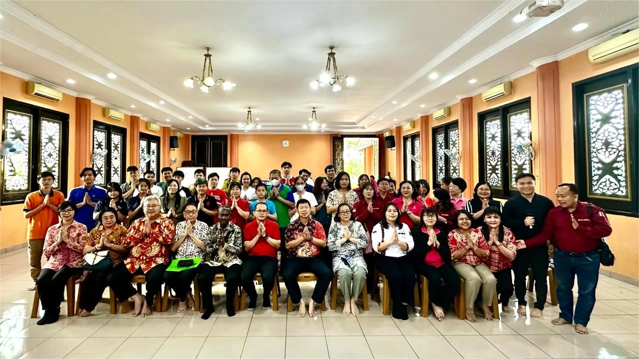 Pembimas Buddha Ingatkan Anak Sekolah Minggu Buddha Berbakti pada Orang Tua