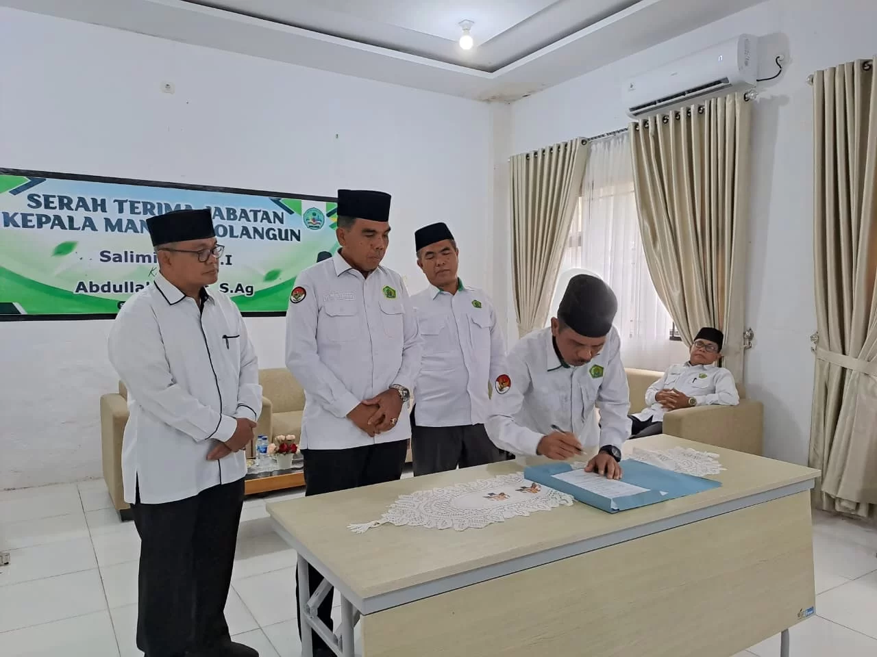 Serah Terima Jabatan Kepala MAN 1 Sarolangun Berlangsung Khidmat
