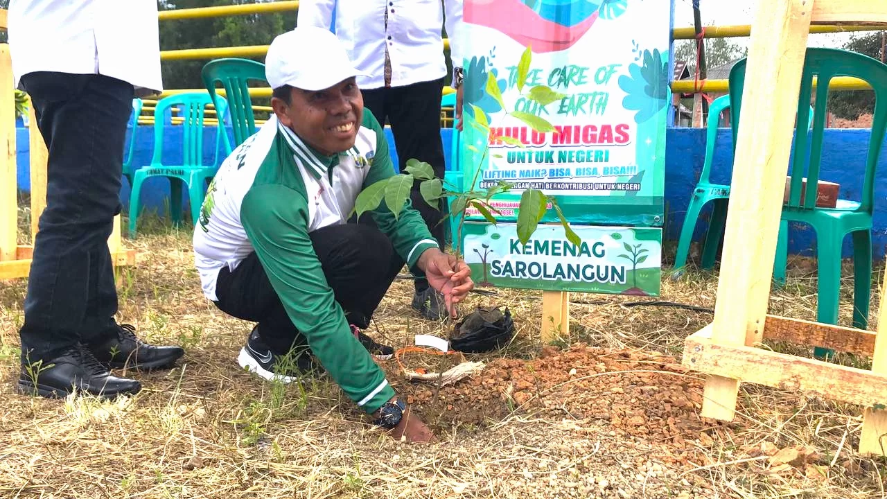 Kemenag Sarolangun Ambil Bagian dalam Gerakan Penanaman Pohon Serentak se-Provinsi Jambi